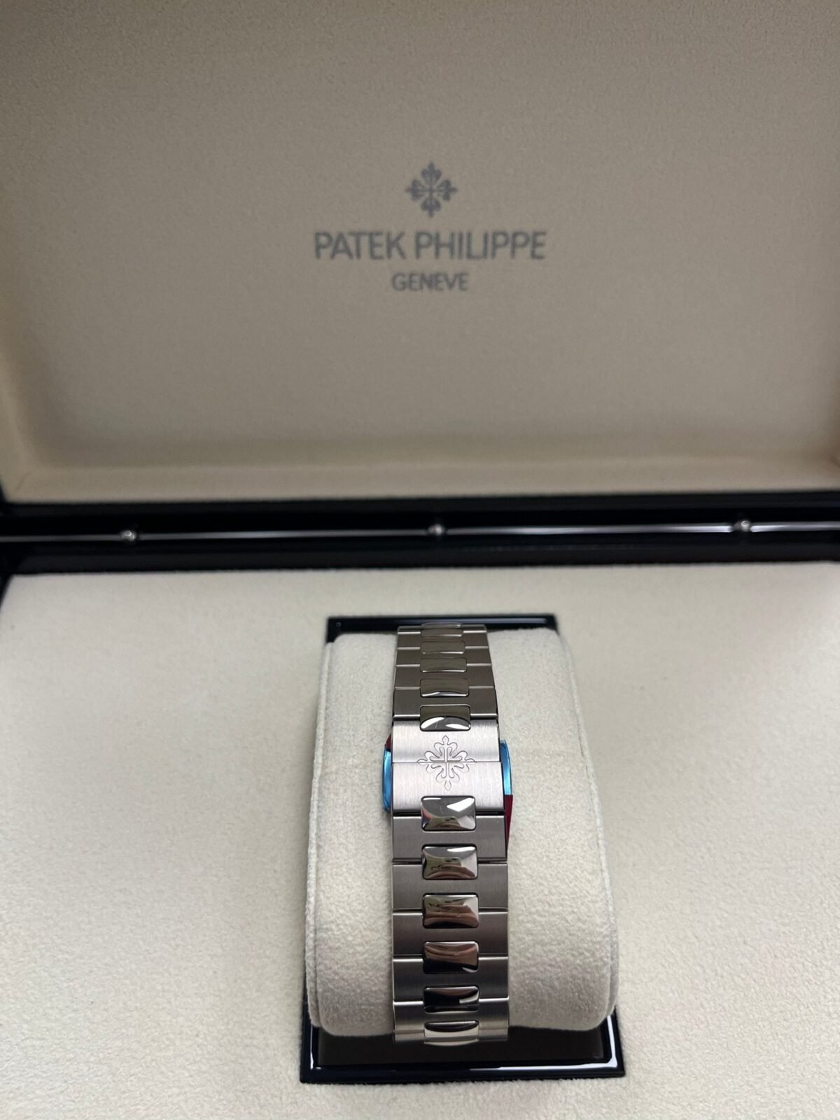 Patek Philippe Nautilus Blue Dial White Gold 58111G 001 - Image 6