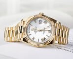 2025 Smartwatch Day-Date 128238 Gold model with white dial - Image 2