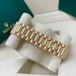 Day Date heaven  How stunning is this 36-40mm DayDate with a mother of pearl dial watch - Image 4
