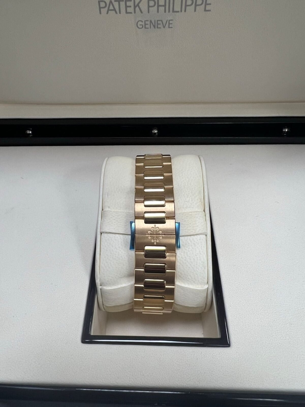 Patek Philippe Nautilus Automatic Rose Gold Baguette Cognac Bezel 71181300R 001 - Image 5