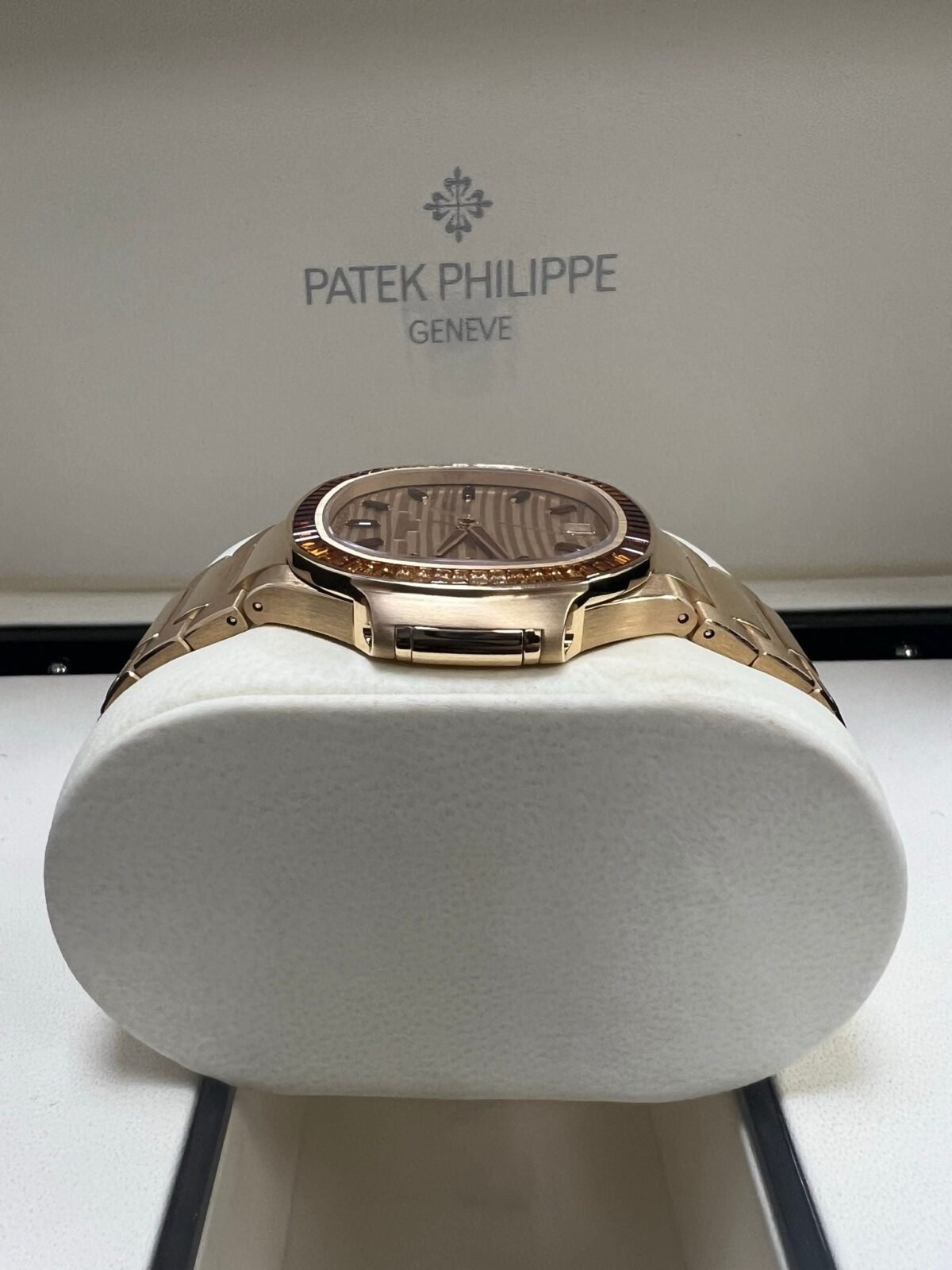 Patek Philippe Nautilus Automatic Rose Gold Baguette Cognac Bezel 71181300R 001 - Image 3