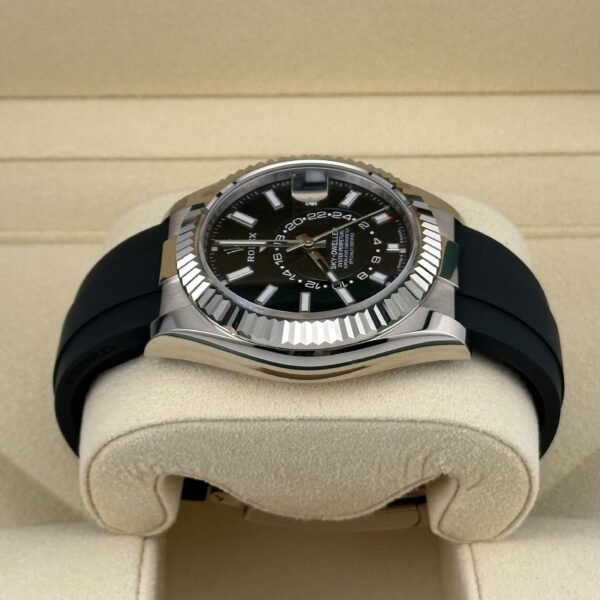 2025 Watch Sky-Dweller 336239 White Gold Black Dial Oysterflex (2024)