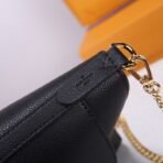 Lock and Walk - Image 4