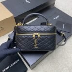 GABY VANITY BAG IN LAMBSKIN - Image 10