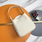LE 5 ?? 7 SUPPLE SMALL IN GRAINED LEATHER - Image 10