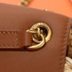 MINI MANON IN RAFFIA AND AGED VEGETABLE-TANNED LEATHER - Image 5