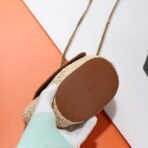 MINI MANON IN RAFFIA AND AGED VEGETABLE-TANNED LEATHER - Image 3