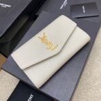 UPTOWN CHAIN WALLET IN GRAIN DE POUDRE EMBOSSED LEATHER - Image 3