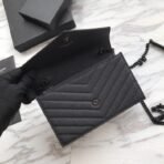 CASSANDRE ENVELOPE CHAIN WALLET IN GRAIN DE POUDRE LEATHER - Image 3