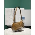 Prada Re-Edition 2002 small leather shoulder bag - Image 8