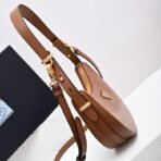 Prada Arqu?? leather shoulder bag - Image 7