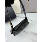 Small leather shoulder bag - Image 5