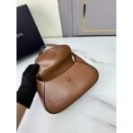 Small leather shoulder bag - Image 3