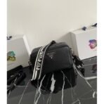 Medium leather bag - Image 9