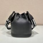 Leather bucket bag - Image 5