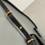 Leather shoulder bag - Image 4