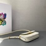 Leather shoulder bag - Image 7