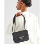 Prada Embl??me Saffiano shoulder bag - Image 11