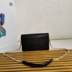 Saffiano leather shoulder bag - Image 6