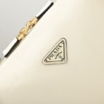 Medium leather handbag - Image 5