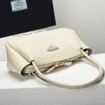 Medium leather handbag - Image 4