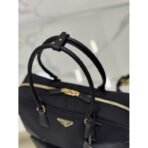 Prada Re-Edition 1978 large Re-Nylon - Image 4