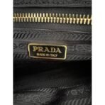 Medium leather handbag - Image 11