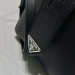 Small leather Prada Supernova handbag - Image 4