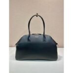 Large leather tote bag with zipper closure - Image 13