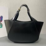 Prada medium leather tote bag - Image 8