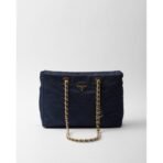 Prada Re-Edition 1995 Cha?ne large Re-Nylon bag