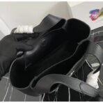 Medium leather tote - Image 9