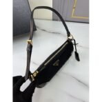 Re-Edition 2002 Re-Nylon and brushed leather shoulder bag - Image 4