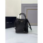 Saffiano leather handbag - Image 10