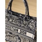 Medium Dior Book Tote bag - Image 7