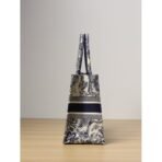 Medium Dior Book Tote bag - Image 7