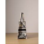 Small Diro Book Tote bag - Image 7