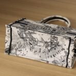 Medium Dior Book Tote bag - Image 5