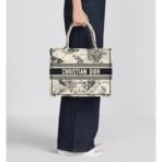 Medium Dior Book Tote bag - Image 11