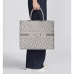 large Diro Book Tote bag - Image 11