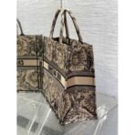 large Diro Book Tote bag - Image 8