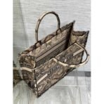 large Diro Book Tote bag - Image 6