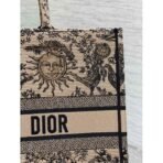 large Diro Book Tote bag - Image 11