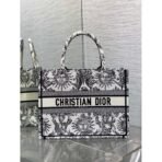 Medium Dior Book Tote bag - Image 9