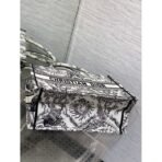 Medium Dior Book Tote bag - Image 3