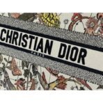 Medium Dior Book Tote bag - Image 10