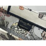 Medium Dior Book Tote bag - Image 8