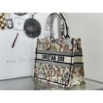 Medium Dior Book Tote bag - Image 6