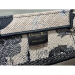 Medium Dior Book Tote bag - Image 10