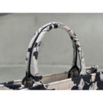 Medium Dior Book Tote bag - Image 5